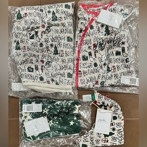 Jujube Christmas bundle! Adorable and soft sleeper, blanket, bandanas 3-6 baby